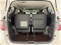 2013 Toyota Alphard