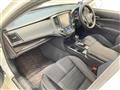 2016 Toyota Crown Hybrid