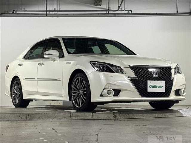 2015 Toyota Crown Hybrid