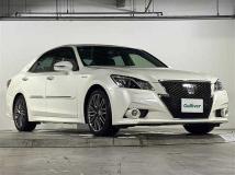 2015 Toyota Crown Hybrid
