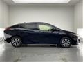 2022 Toyota Prius PHV