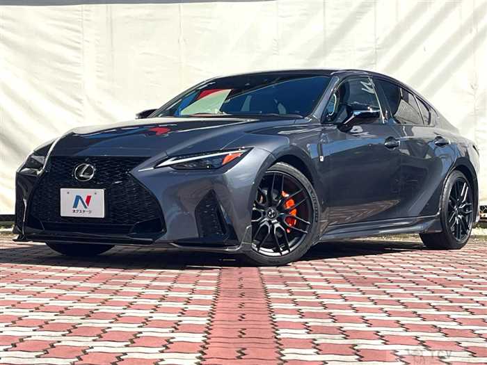 2022 Lexus IS