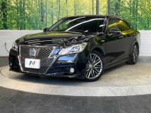 2013 Toyota Crown Hybrid
