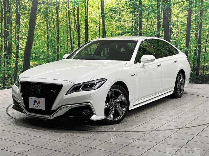 2019 Toyota Crown Hybrid