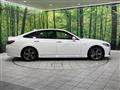 2019 Toyota Crown Hybrid