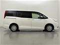 2016 Toyota Noah