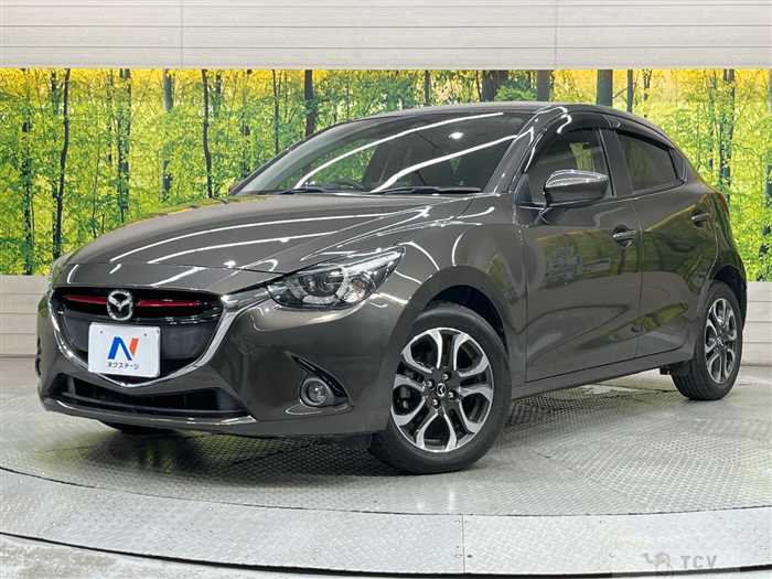 2016 Mazda Demio