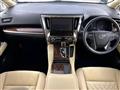 2019 Toyota Alphard Hybrid