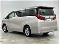 2019 Toyota Alphard Hybrid