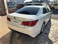 2014 Toyota Crown Hybrid