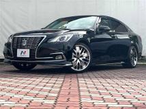 2016 Toyota Crown
