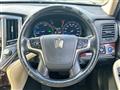 2014 Toyota Crown Hybrid