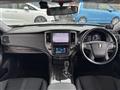 2014 Toyota Crown Hybrid