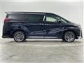 2022 Toyota Alphard Hybrid