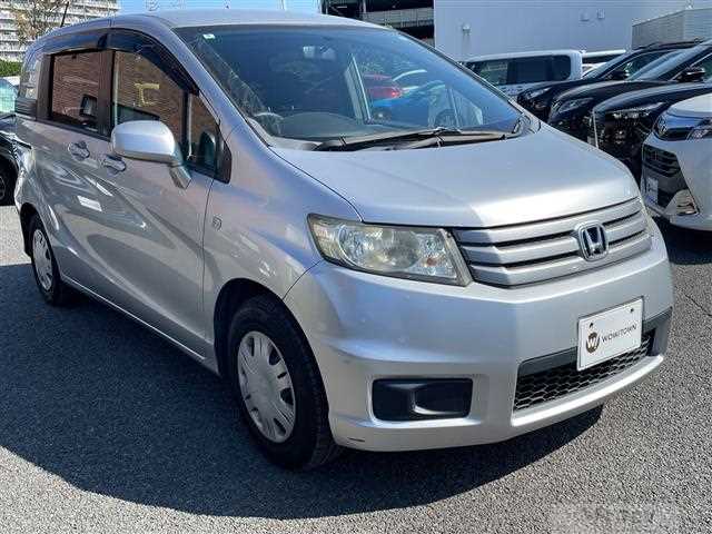 2010 Honda Freed Spike
