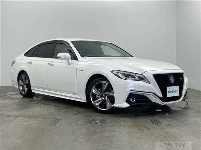2019 Toyota Crown Hybrid