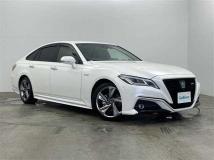2019 Toyota Crown Hybrid