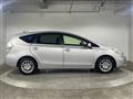 2013 Toyota PRIUS α