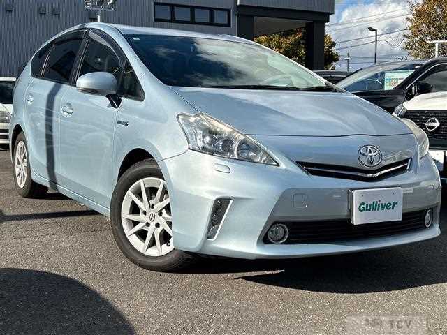 2012 Toyota PRIUS α