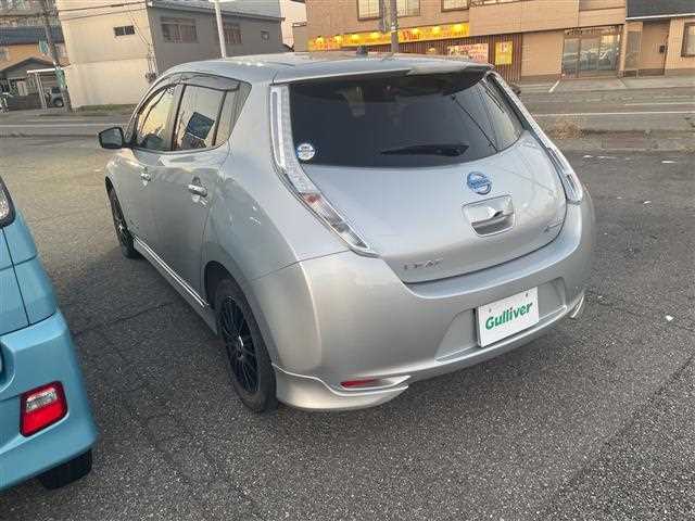 Nissan Leaf 2016 photo 2