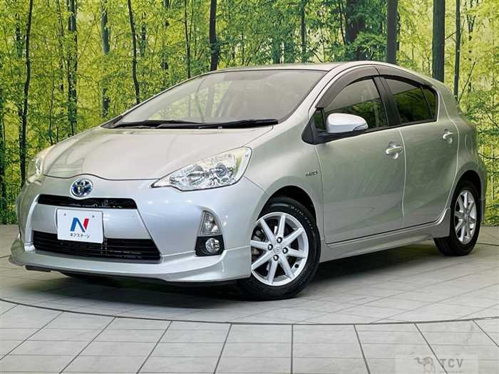2013 Toyota AQUA