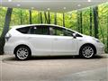 2012 Toyota PRIUS α