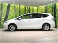 2012 Toyota PRIUS α