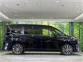 2022 Toyota Voxy