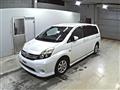 2015 Toyota Isis