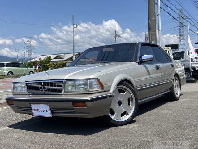 1991 Nissan Gloria(sedan)