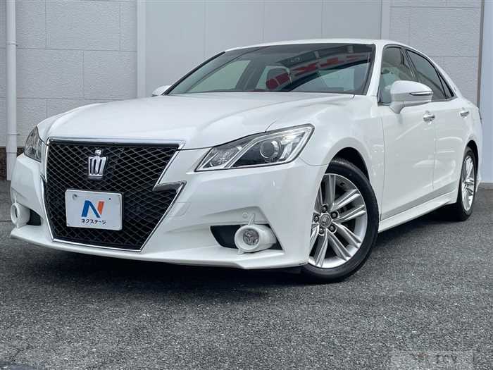 2014 Toyota Crown