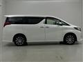 2015 Toyota Alphard Hybrid