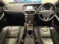 2018 Volvo V40