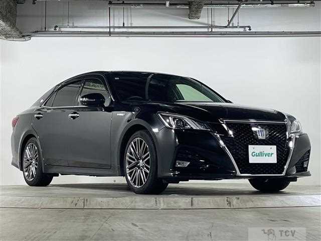 2015 Toyota Crown Hybrid