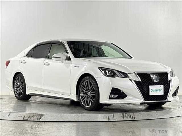 2016 Toyota Crown Hybrid
