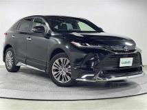 2022 Toyota Harrier Hybrid