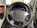 2013 Toyota Alphard