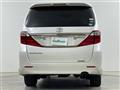 2013 Toyota Alphard