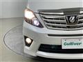 2013 Toyota Alphard