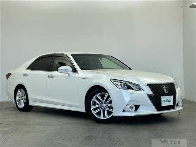 2013 Toyota Crown Hybrid