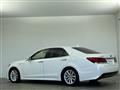 2013 Toyota Crown Hybrid