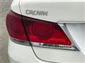 2013 Toyota Crown Hybrid