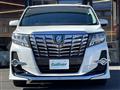 2017 Toyota Alphard Hybrid