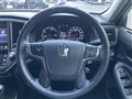 2013 Toyota Crown Hybrid