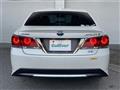 2013 Toyota Crown Hybrid