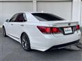 2013 Toyota Crown Hybrid