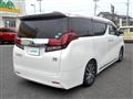 2015 Toyota Alphard Hybrid