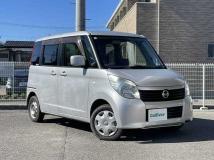 2010 Nissan ROOX