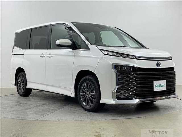 2025 Toyota Voxy