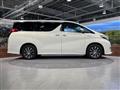 2016 Toyota Alphard Hybrid